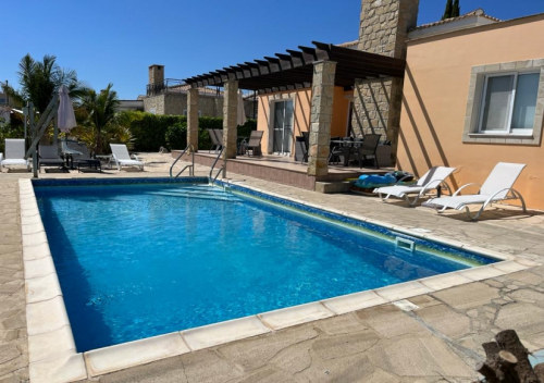 Villa Timily, 3 Bedrooms, Wheelchair friendly, Heatable Private Pool, Polis, Cyprus