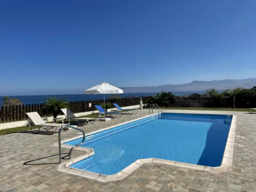 10-Villa-Amorosa-Pool-to-Sea