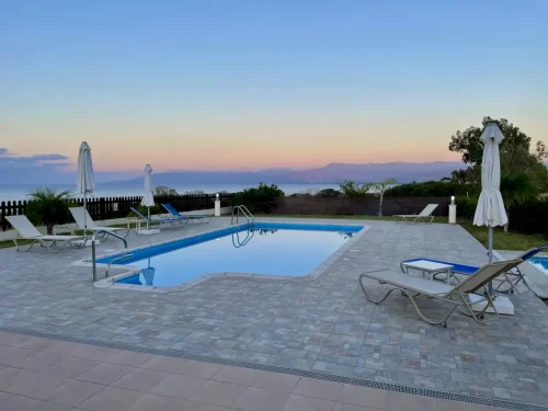 120-Villa-Amorosa-Pool-at-Sunset
